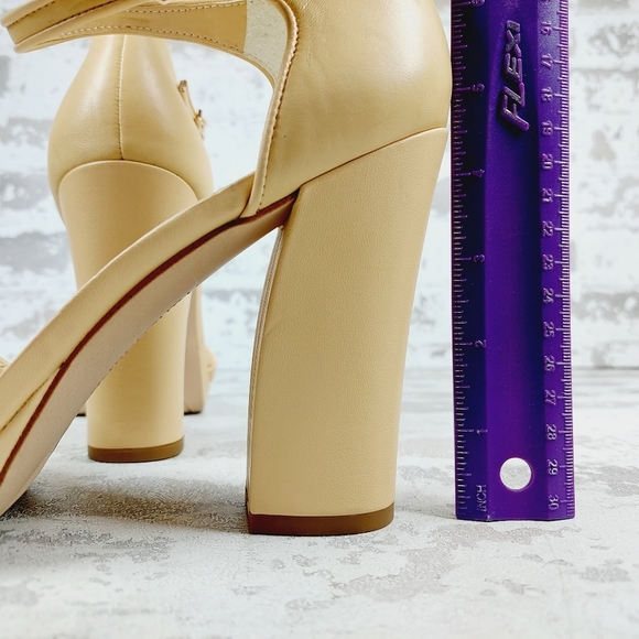 NEW Franco Sarto Dima Beige Block Heel Sandals E665 - Picture 8 of 12